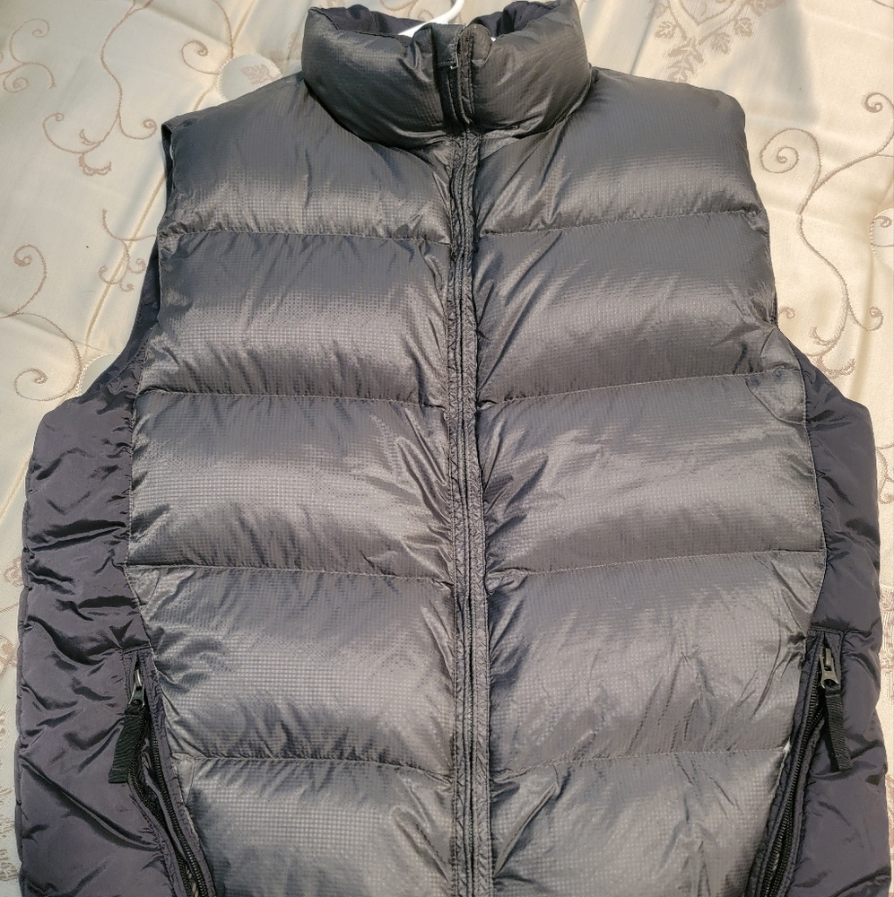 Burton Charcoal Puffer Vest